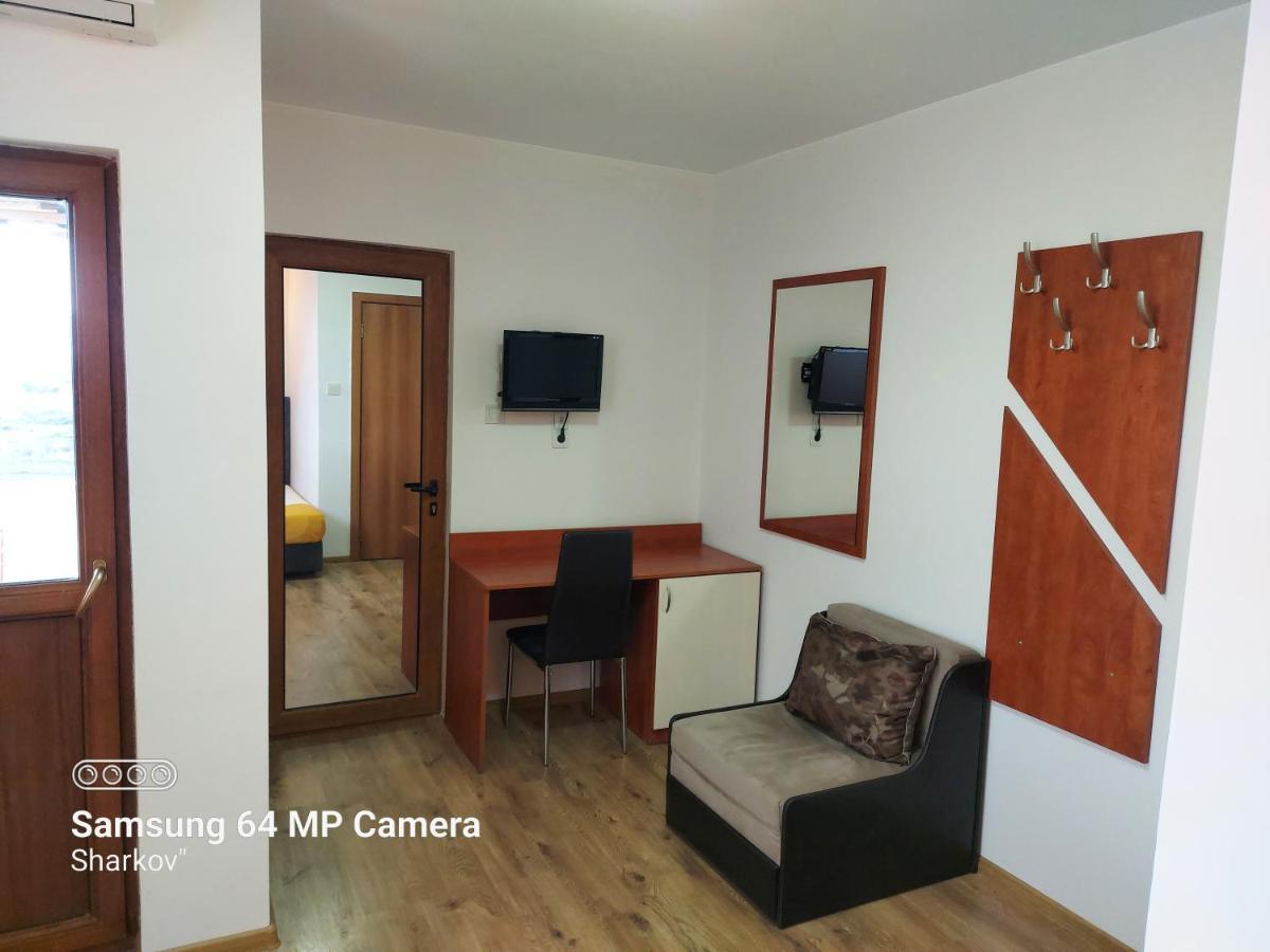 Sharkov Family Hotel Ognyanovo  Bagian luar foto