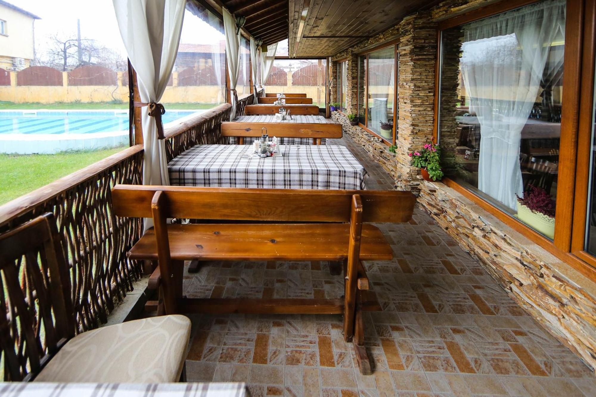 Sharkov Family Hotel Ognyanovo  Bagian luar foto