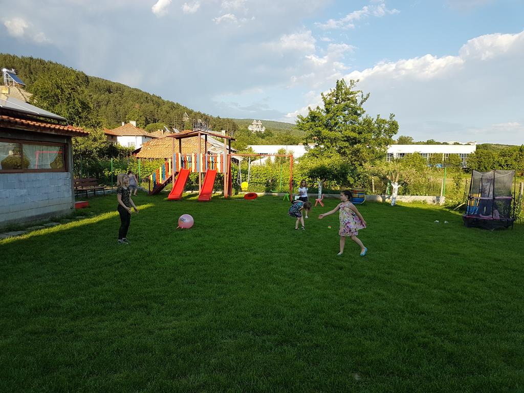 Sharkov Family Hotel Ognyanovo  Bagian luar foto